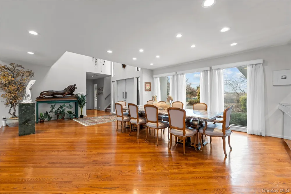 1010 Seawane Drive Hewlett Harbor, NY 11557