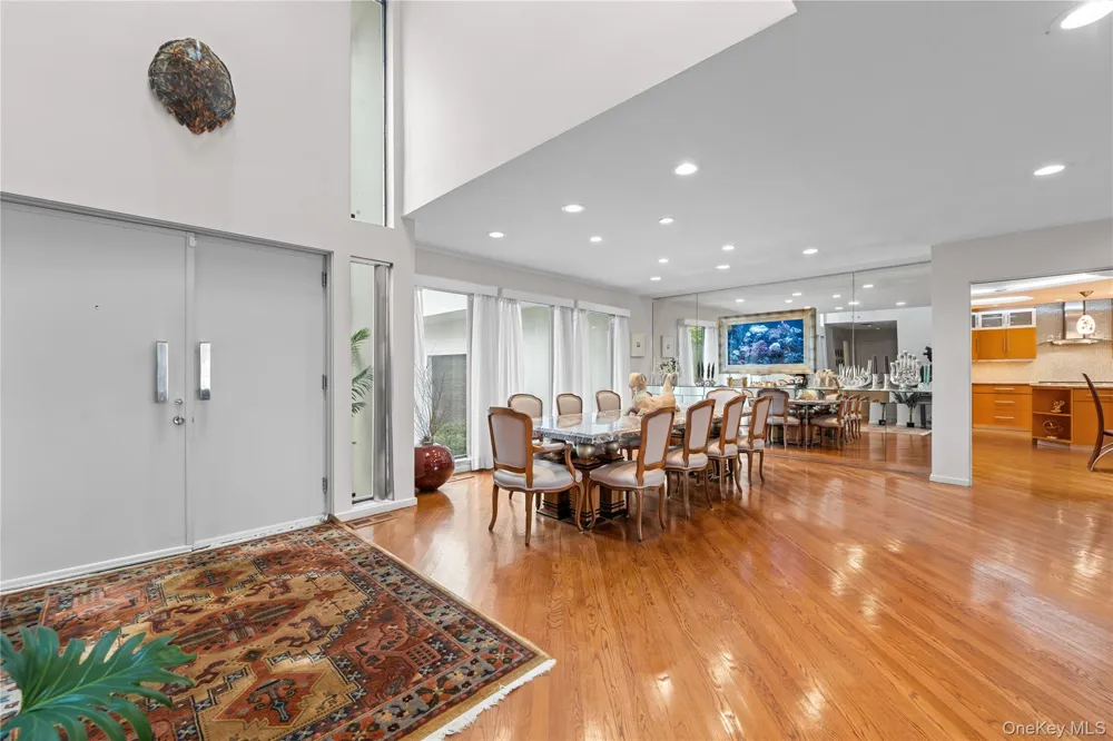 1010 Seawane Drive Hewlett Harbor, NY 11557