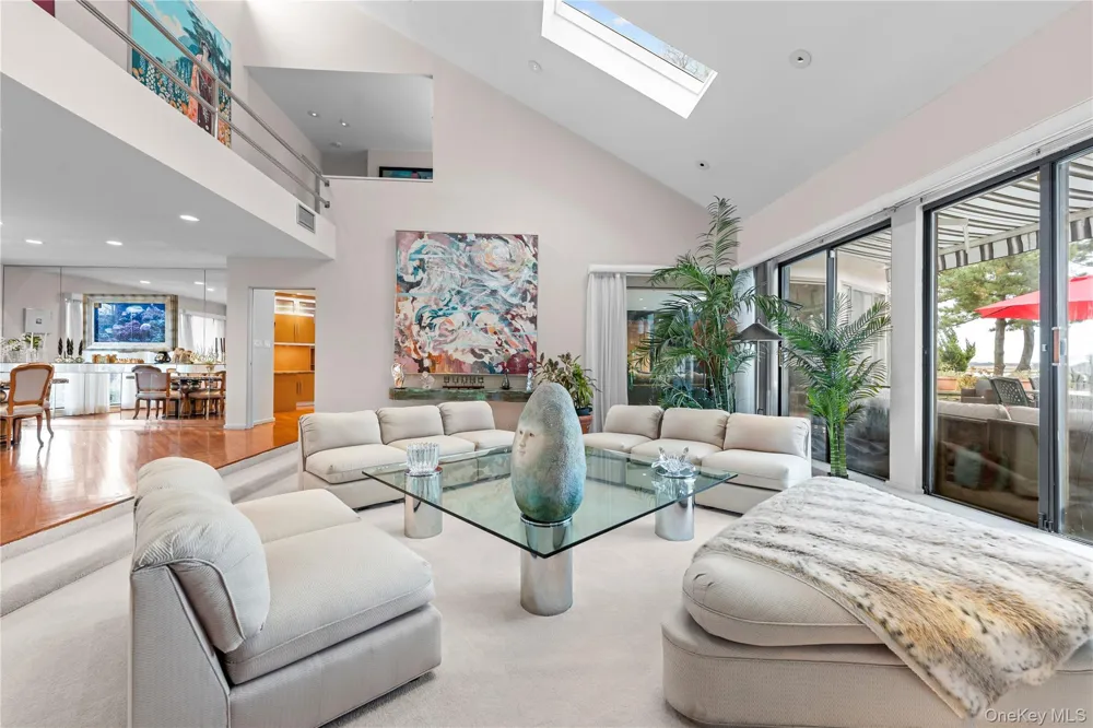 1010 Seawane Drive Hewlett Harbor, NY 11557
