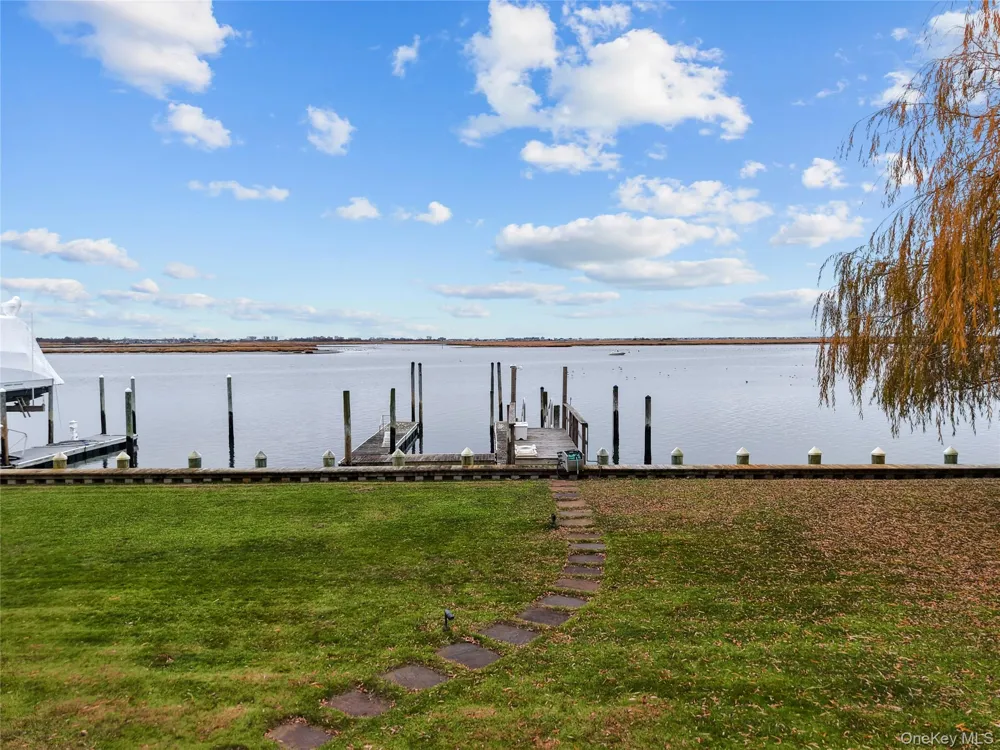1010 Seawane Drive Hewlett Harbor, NY 11557