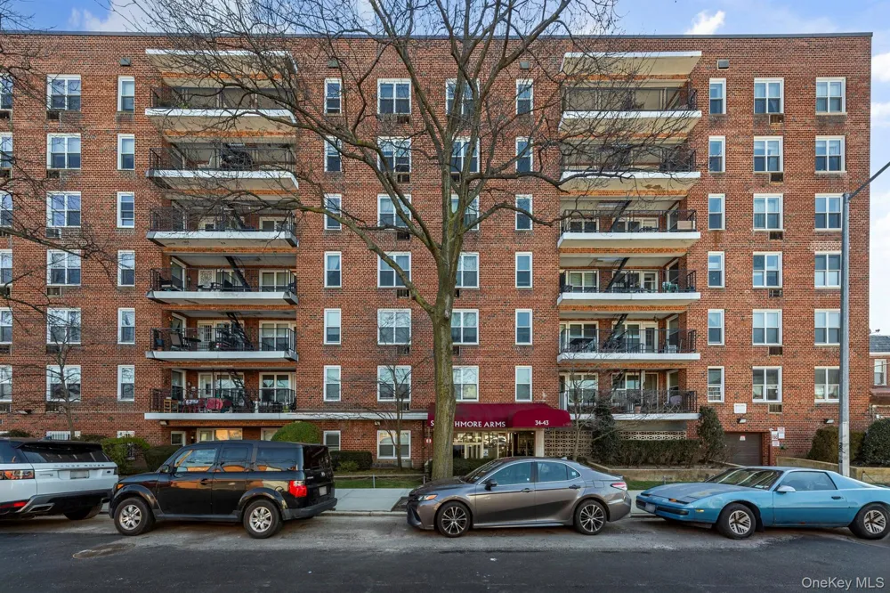 60th Street 34th Avenue #6D Woodside, NY 11377