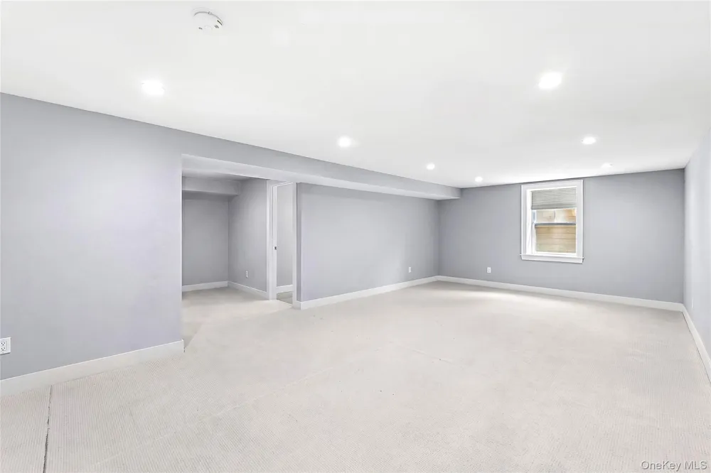 64 Hazelwood Avenue Westhampton Beach, NY 11978