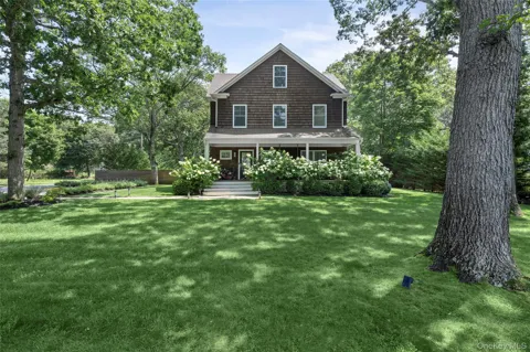 64 Hazelwood Avenue