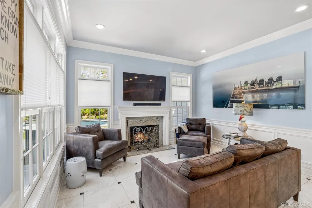 503 Cold Spring Road Laurel Hollow, NY 11791