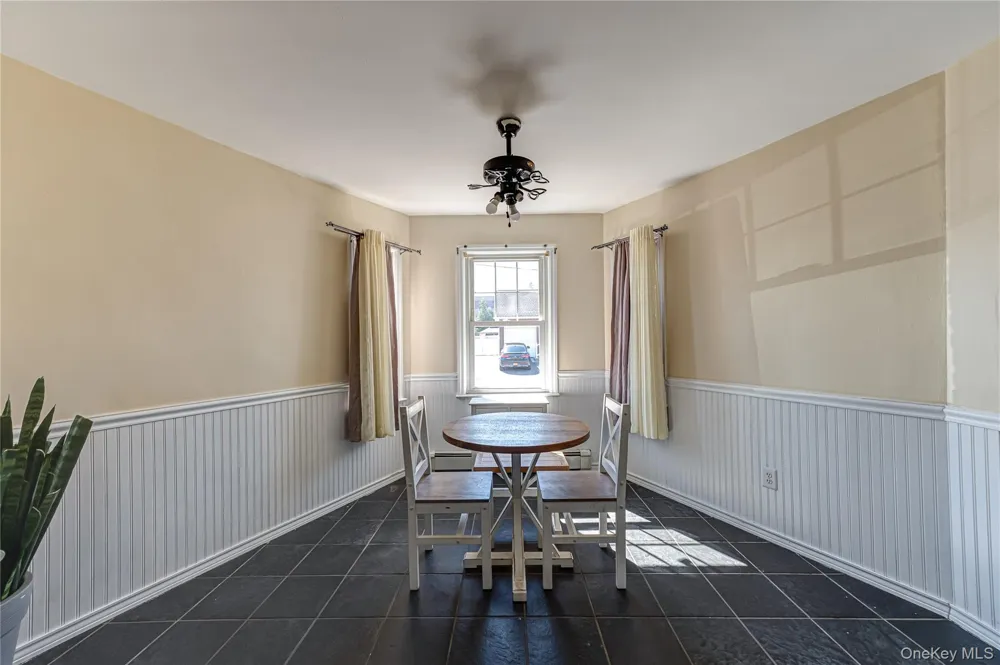 70 Bristol Street Lindenhurst, NY 11757