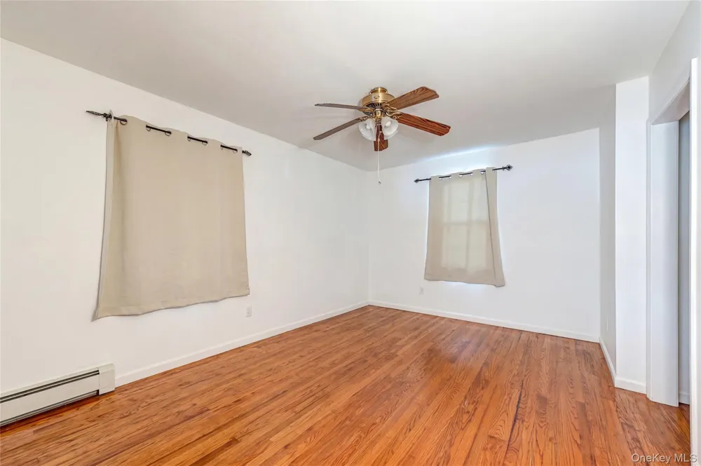 70 Bristol Street Lindenhurst, NY 11757