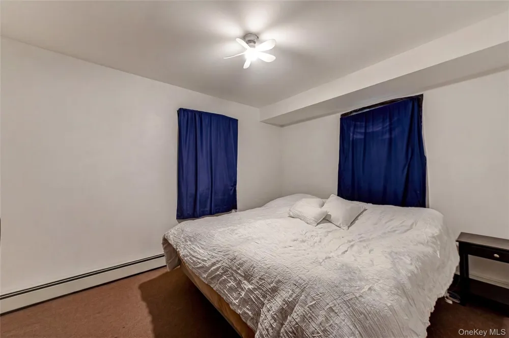 70 Bristol Street Lindenhurst, NY 11757