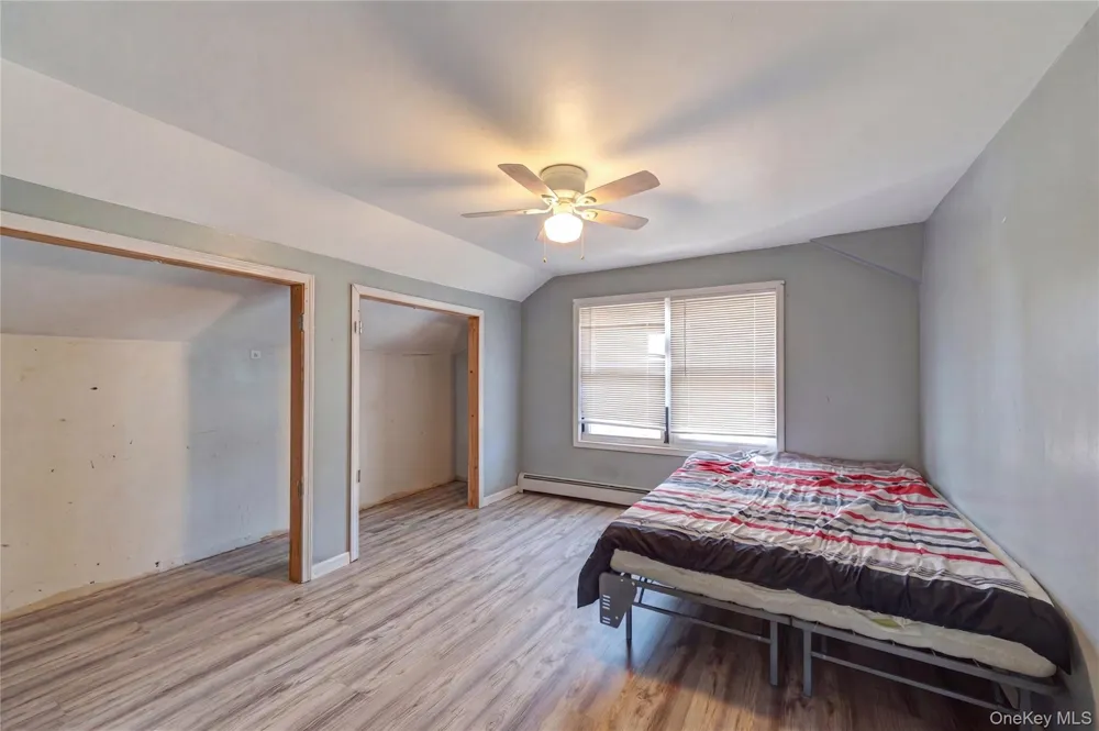 70 Bristol Street Lindenhurst, NY 11757