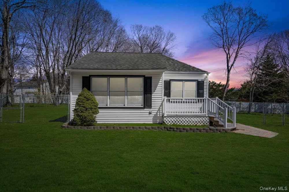 819 Canal Road Mount Sinai, NY 11766