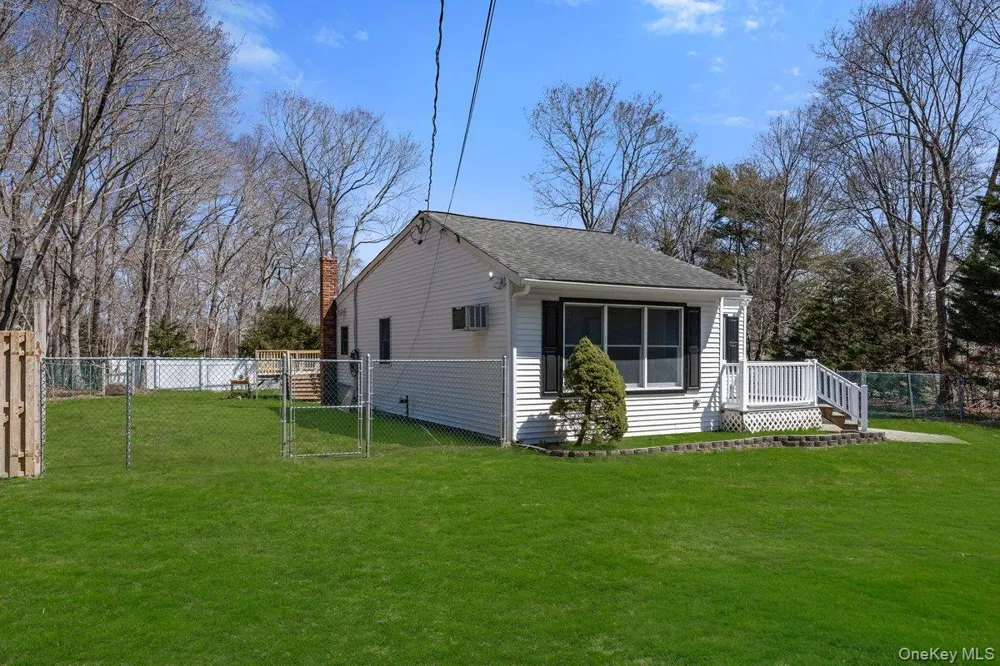 819 Canal Road Mount Sinai, NY 11766