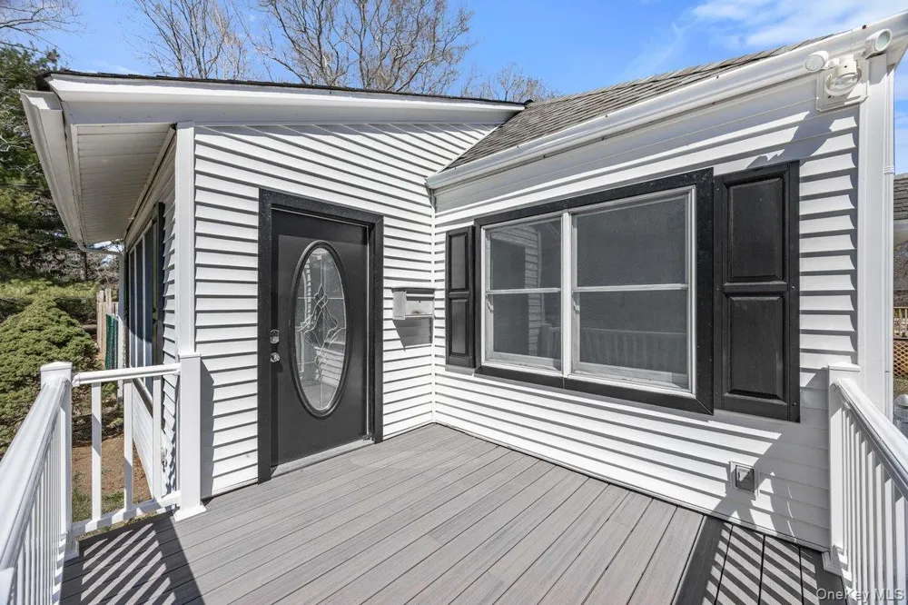 819 Canal Road Mount Sinai, NY 11766
