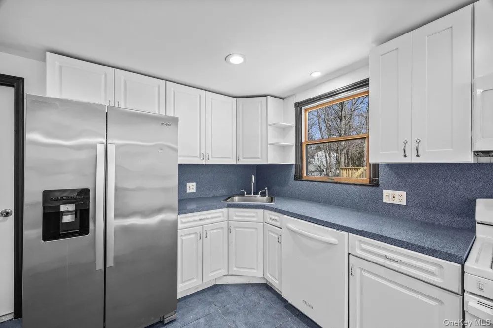 819 Canal Road Mount Sinai, NY 11766