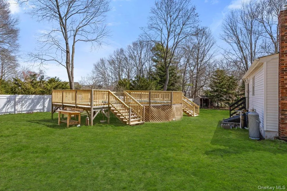 819 Canal Road Mount Sinai, NY 11766
