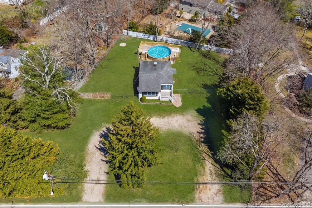 819 Canal Road Mount Sinai, NY 11766