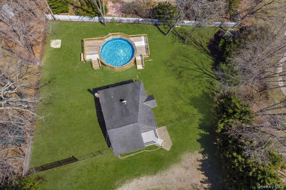 819 Canal Road Mount Sinai, NY 11766