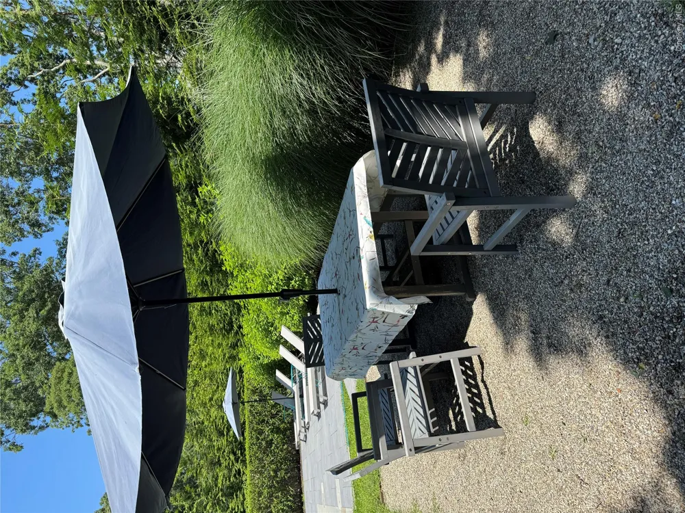870 Noyack Road Southampton, NY 11968