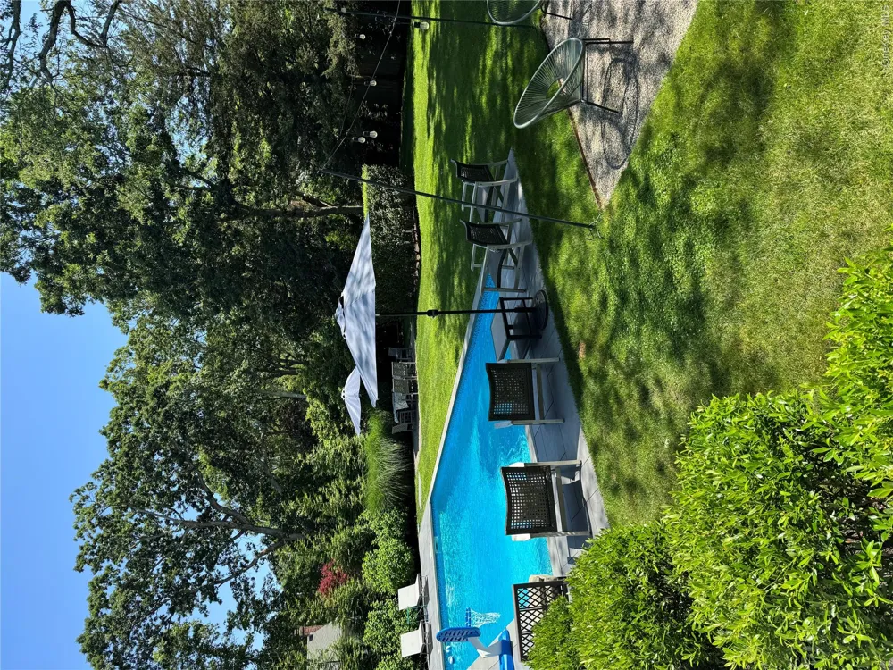 870 Noyack Road Southampton, NY 11968