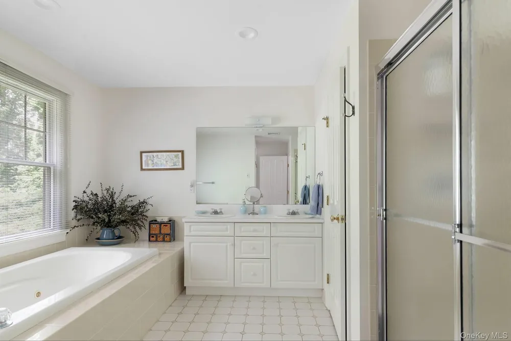 20 Cutter Court East Hampton, NY 11937