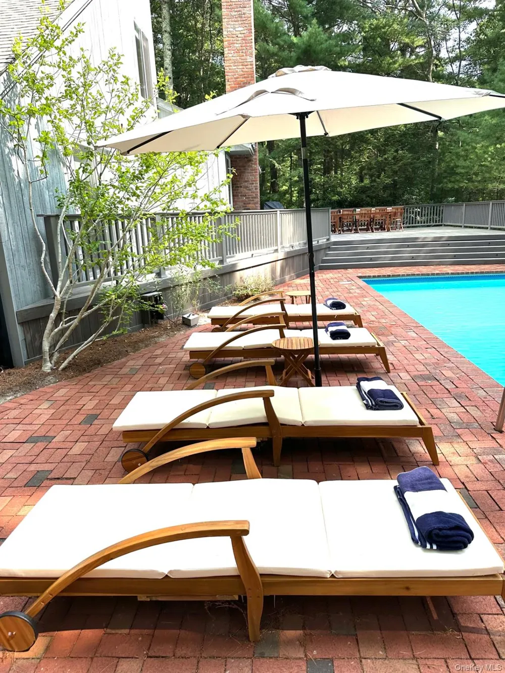 33 Oak Hill Lane East Hampton, NY 11937