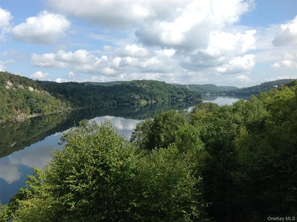 225 E Lake Road Tuxedo Park, NY 10987