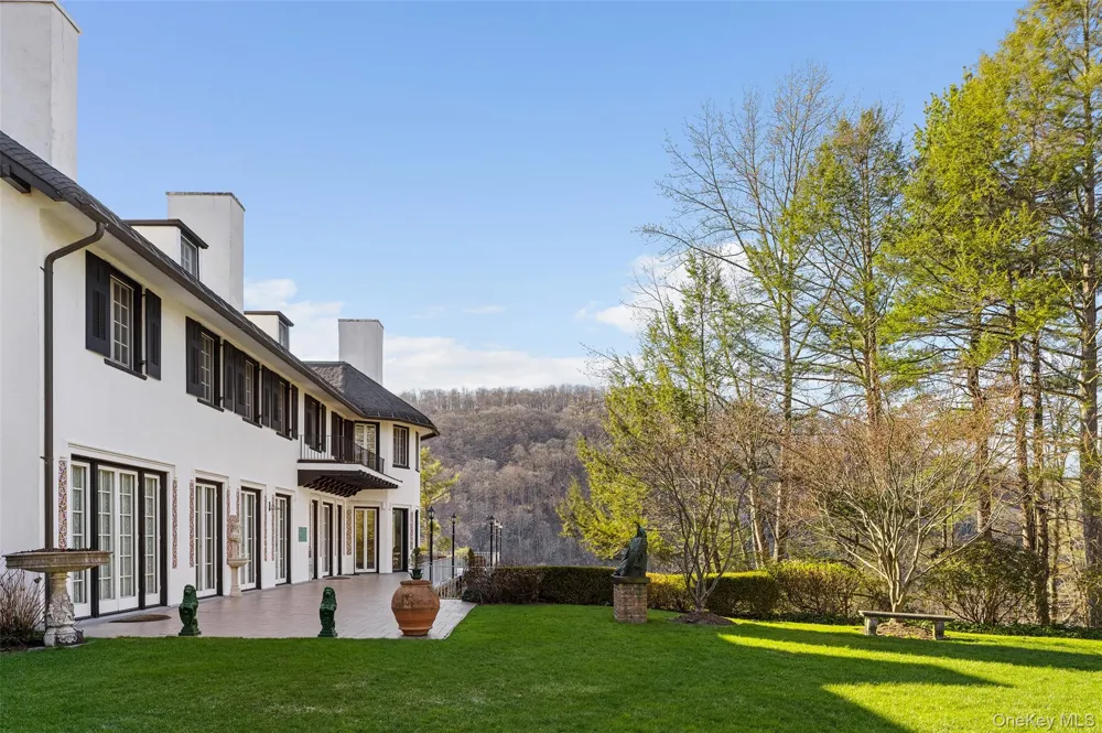 225 E Lake Road Tuxedo Park, NY 10987