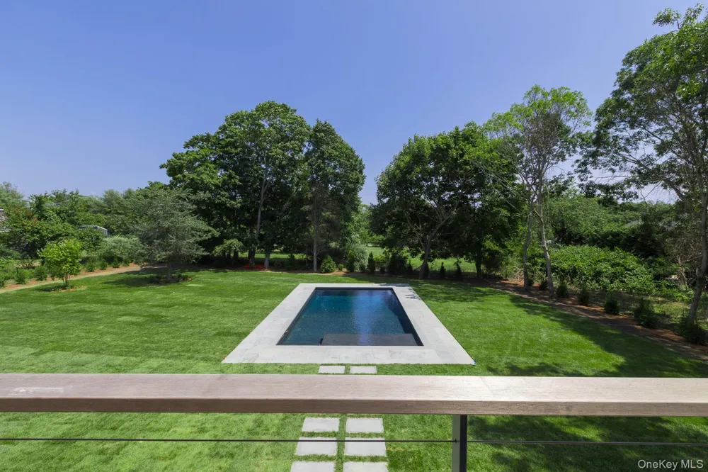 190A South Country Road Remsenburg, NY 11960