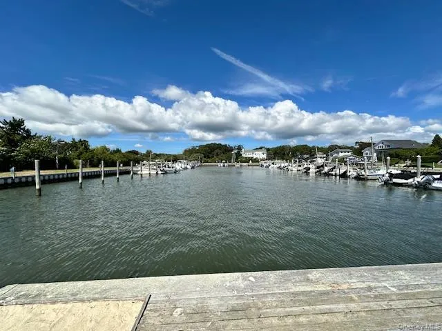 26 Canvasback Lane East Quogue, NY 11942