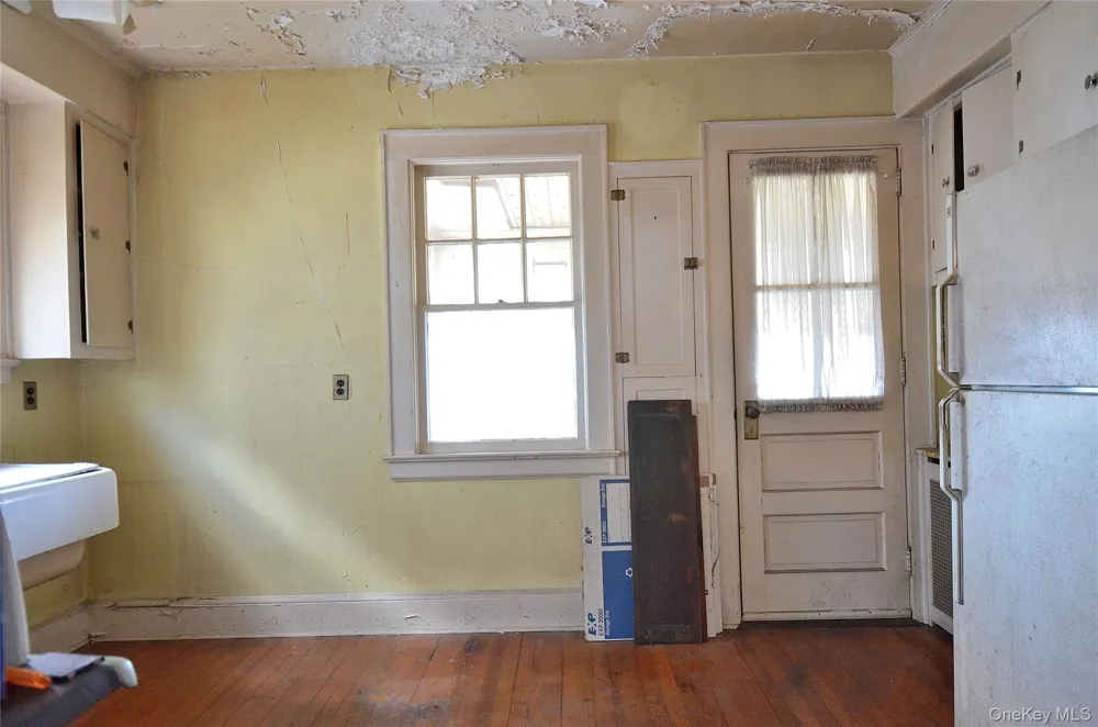 2586 Riverside Drive Wantagh, NY 11793