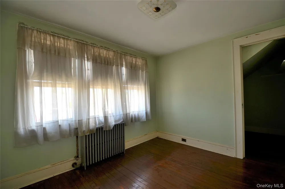 2586 Riverside Drive Wantagh, NY 11793