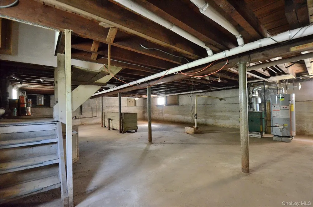 2586 Riverside Drive Wantagh, NY 11793