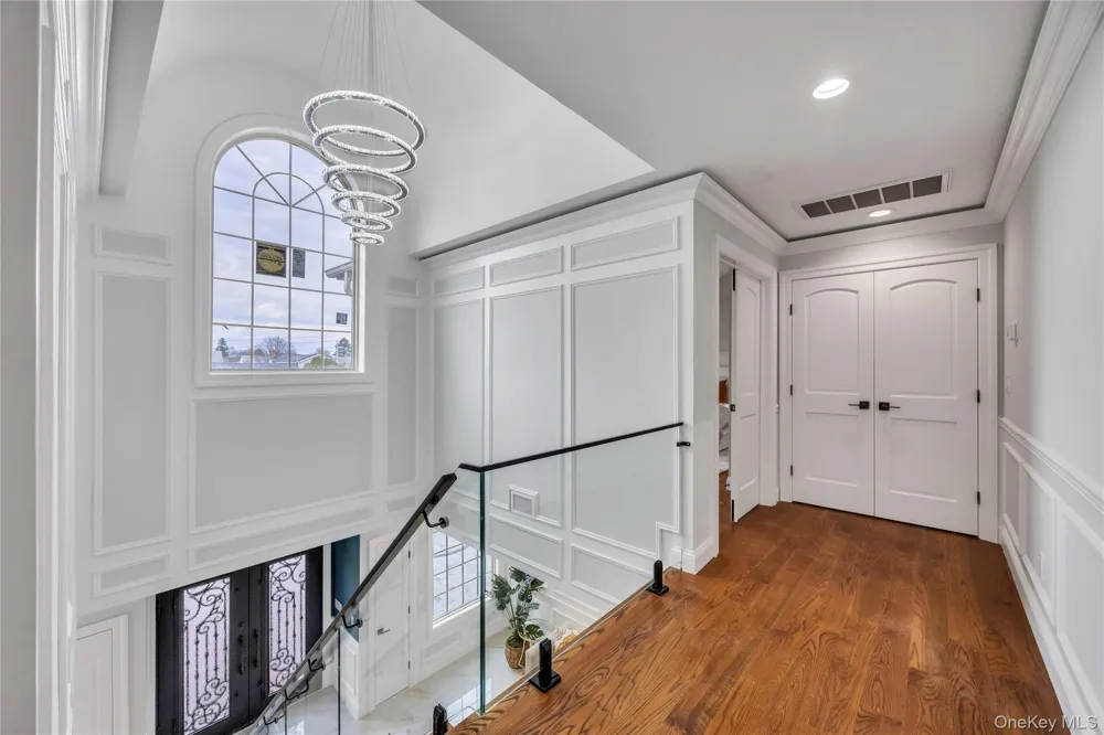 157 4th Street Hicksville, NY 11801