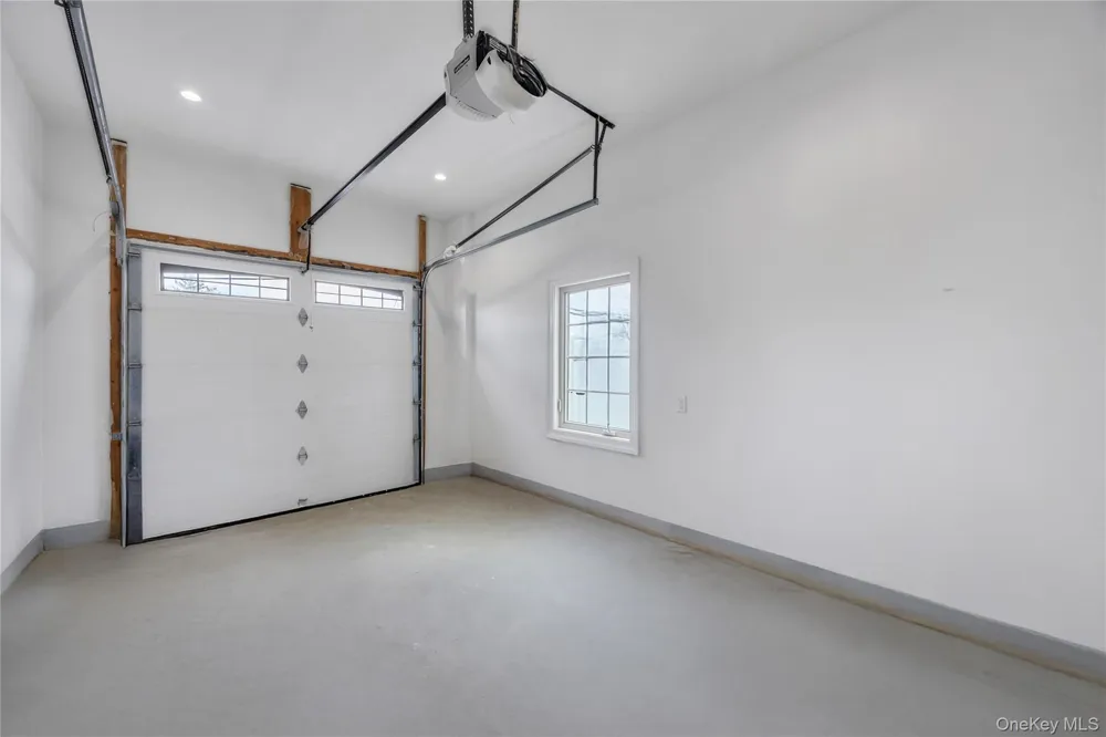 157 4th Street Hicksville, NY 11801