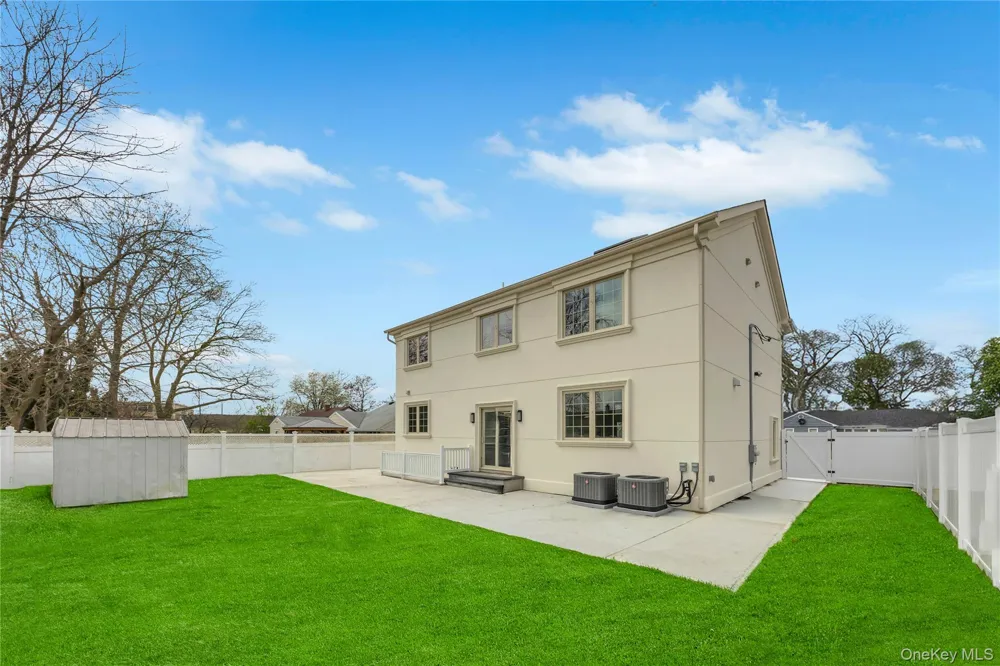 157 4th Street Hicksville, NY 11801