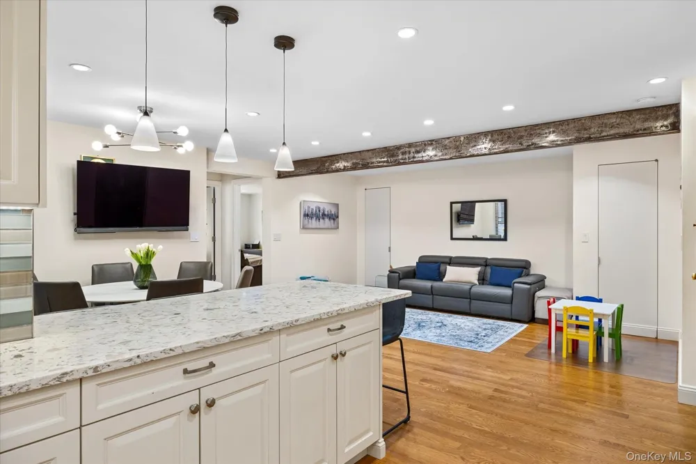 83-30 98th Street #1H Woodhaven, NY 11421