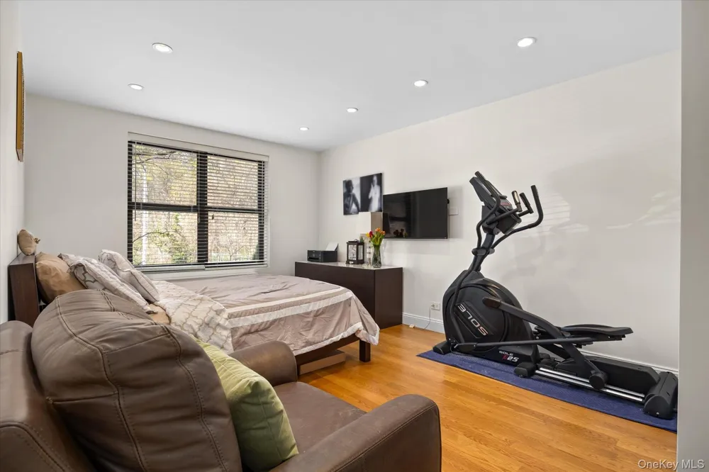 83-30 98th Street #1H Woodhaven, NY 11421