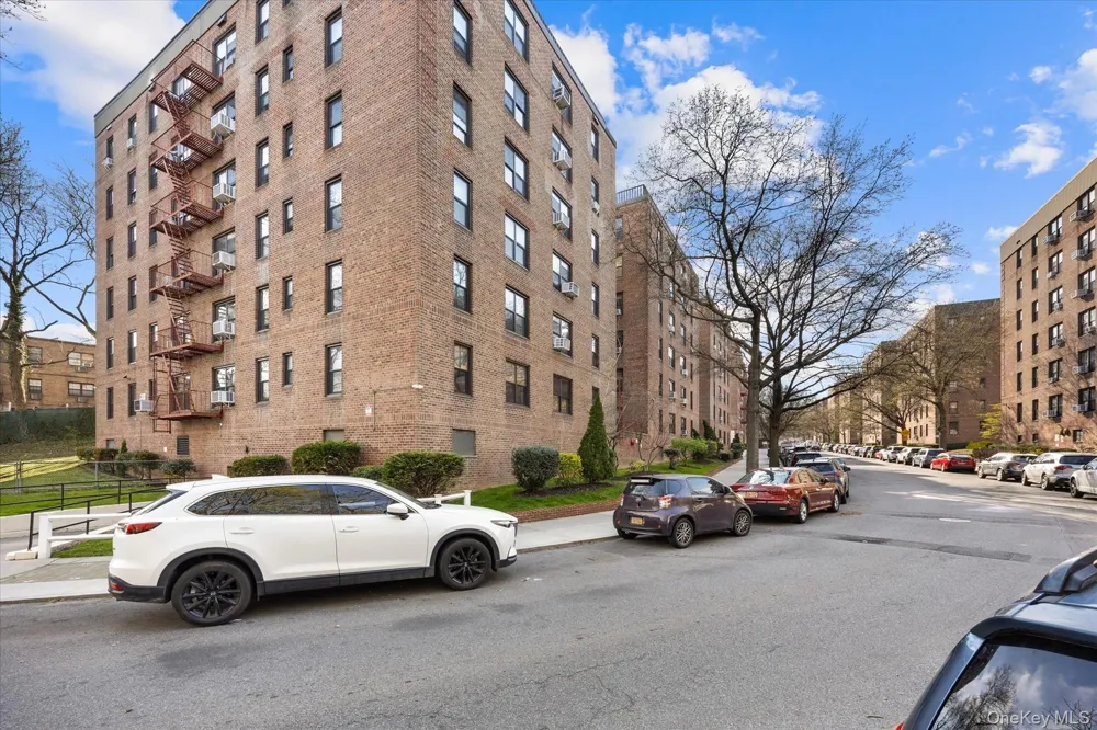 83-30 98th Street #1H Woodhaven, NY 11421