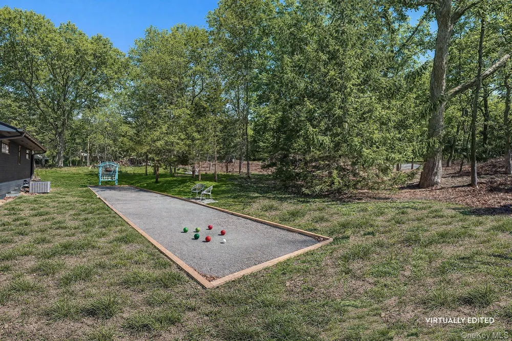 123 Windward East Hampton, NY 11937