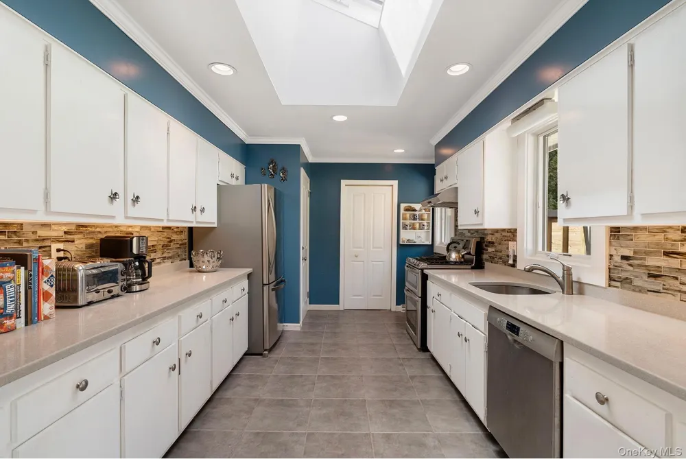 123 Windward East Hampton, NY 11937