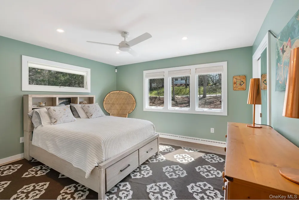 123 Windward East Hampton, NY 11937