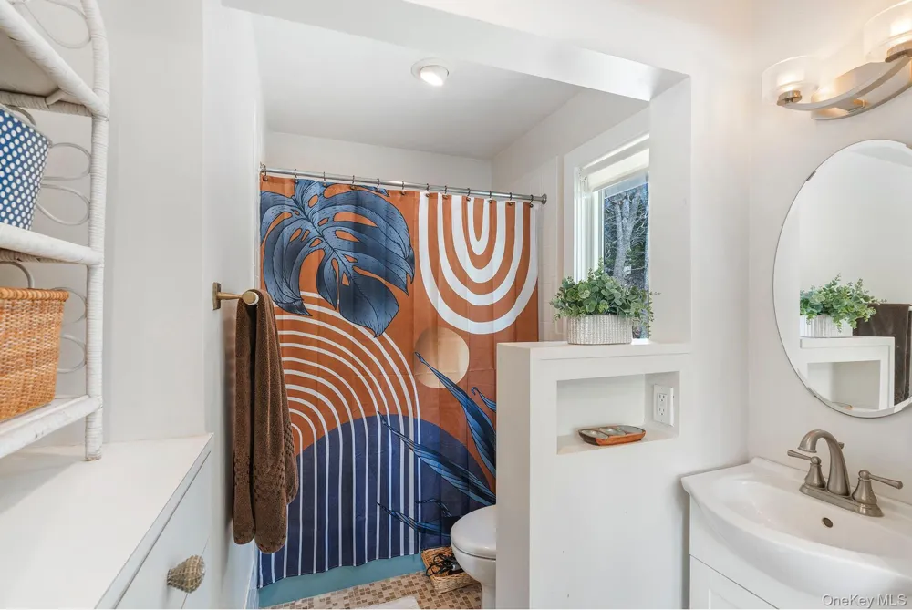 123 Windward East Hampton, NY 11937