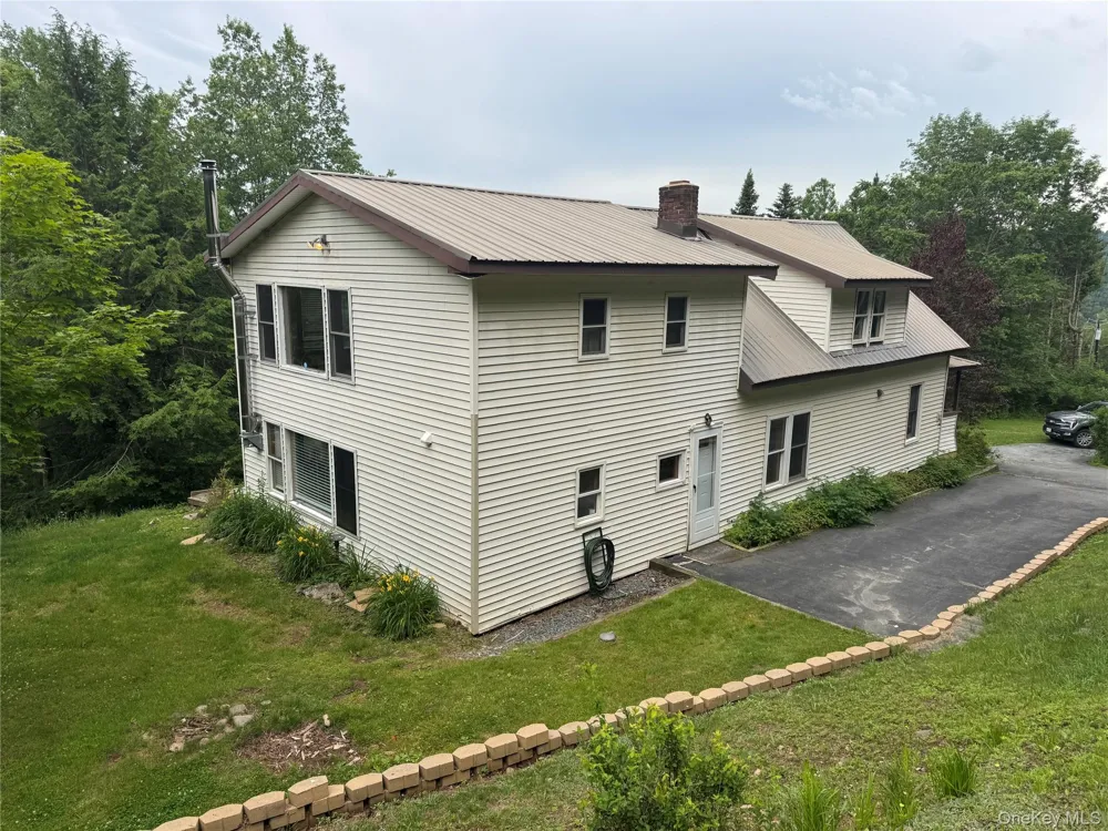 96 White Roe Lake Road Livingston Manor, NY 12758