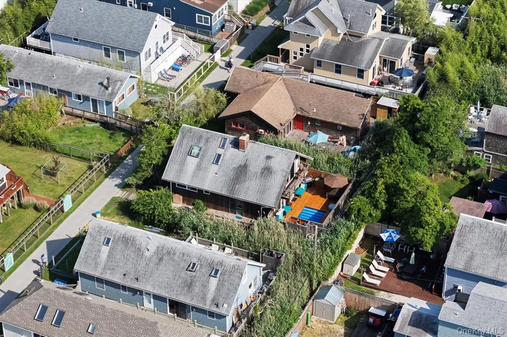 17 Bungalow Walk Ocean Beach, NY 11770