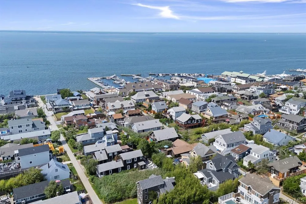 17 Bungalow Walk Ocean Beach, NY 11770