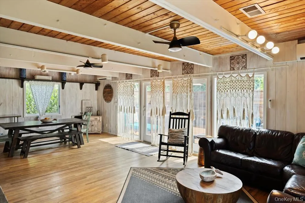 17 Bungalow Walk Ocean Beach, NY 11770