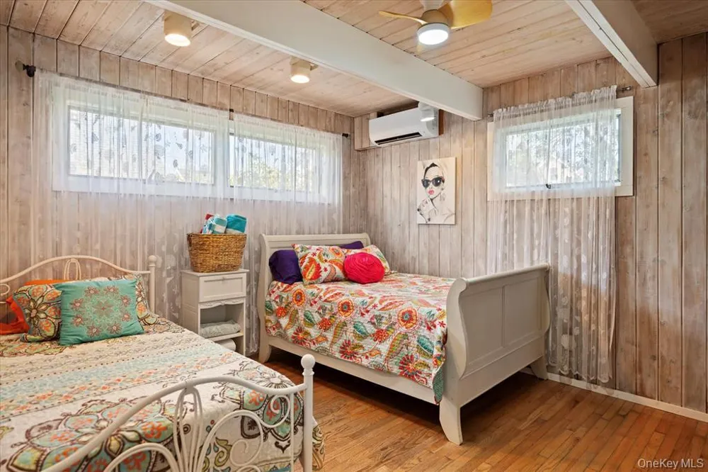 17 Bungalow Walk Ocean Beach, NY 11770