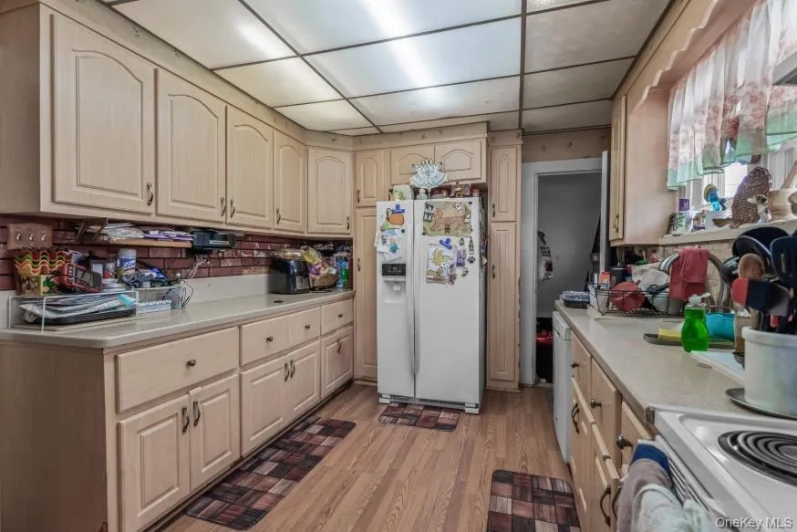 20 Nassau Boulevard Malverne, NY 11565