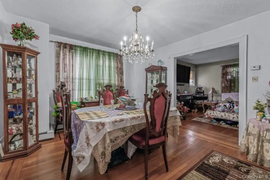 20 Nassau Boulevard Malverne, NY 11565