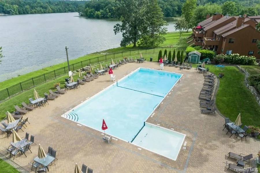 24 Leisure Way Mohegan Lake, NY 10547