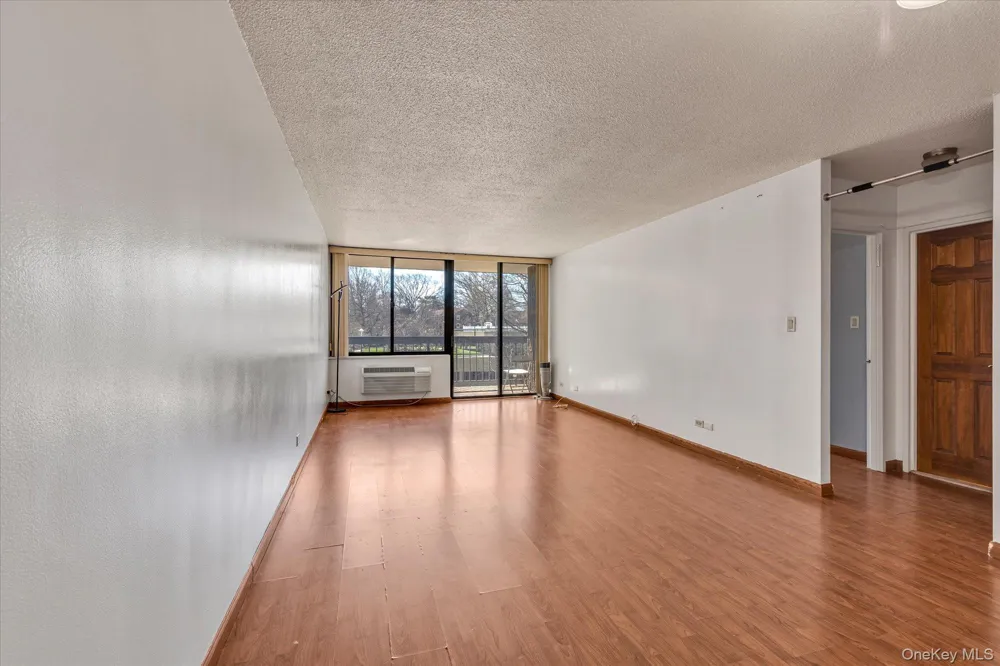 15038 Union Turnpike #2H Flushing, NY 11367