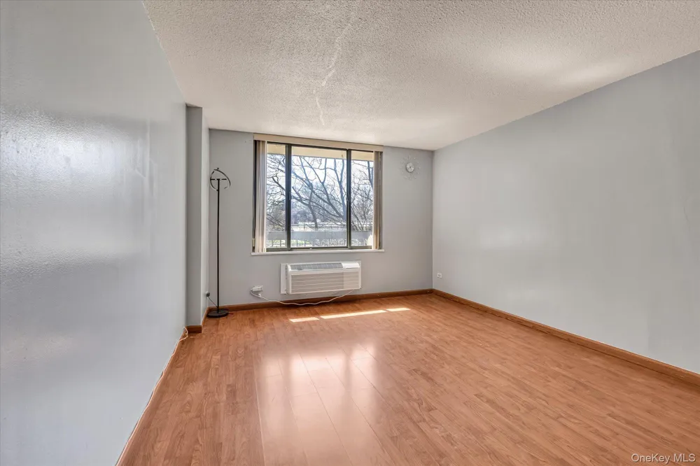 15038 Union Turnpike #2H Flushing, NY 11367